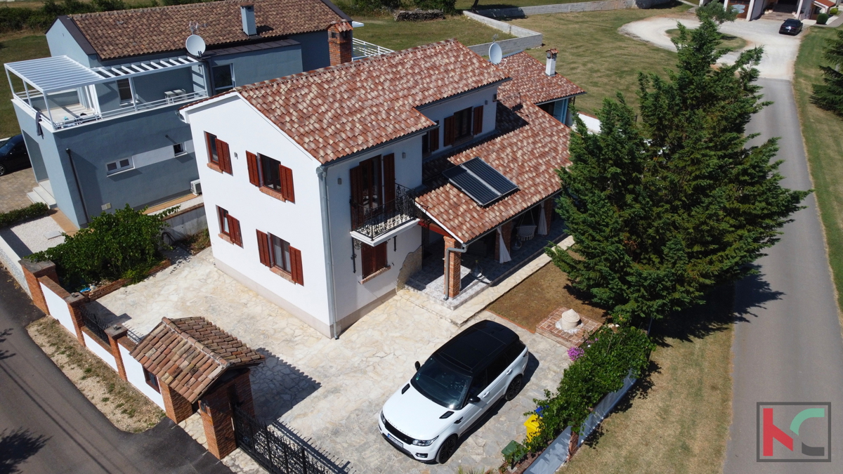 ISTRA, SVETVINČENAT, HIŠA S BAZENOM, MIRNA LOKACIJA PRODAJA