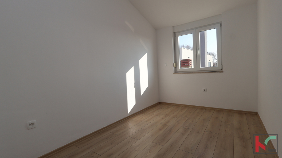 LIŽNJAN, ŠIŠAN, TROSOBNO STANOVANJE V STANOVANJSKI HIŠI Z DVEMA STANOVANJEMA #PRODAJA