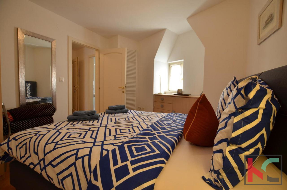 Istra, Rovinj apartma v centru s pogledom na morje, 1s+kopa #prodaja