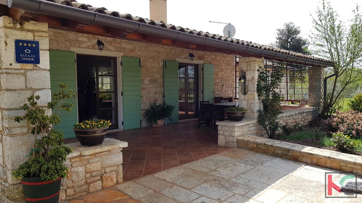 Istra - Bale, Vila z bazenom na parceli 30.550m2