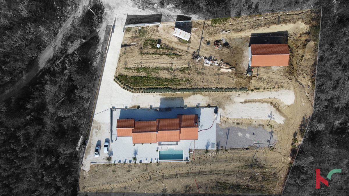 Istra, Vila na 20.000m2 velikem vrtu v bližini slikovite vasice Draguć
