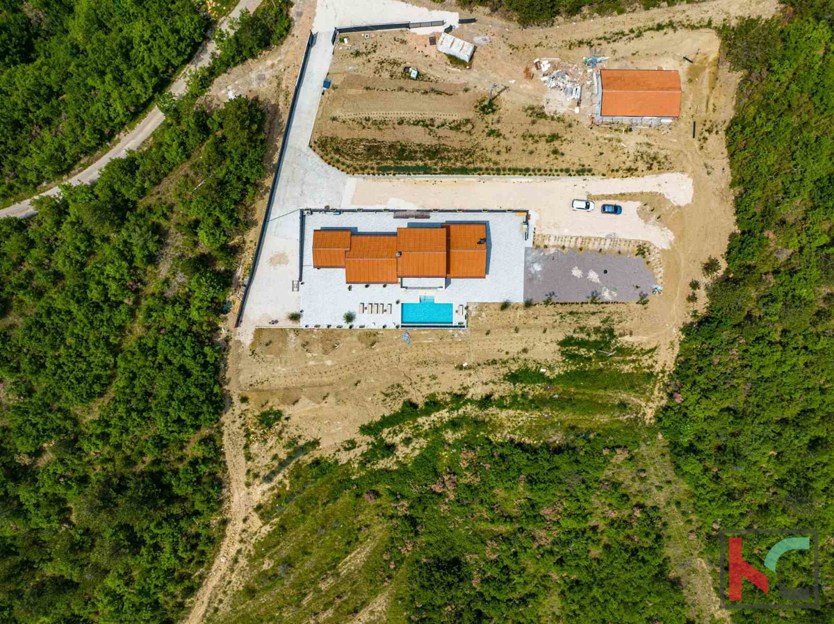 Istra, Vila na 20.000m2 velikem vrtu v bližini slikovite vasice Draguć