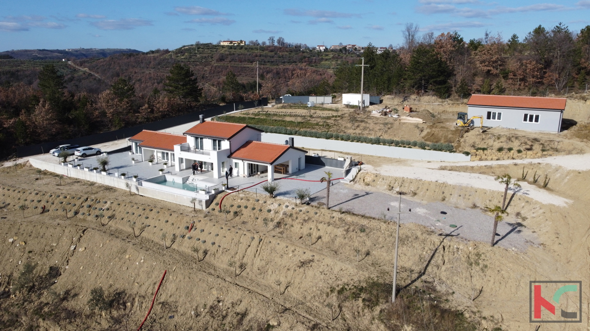 Istra, Vila na 20.000m2 velikem vrtu v bližini slikovite vasice Draguć