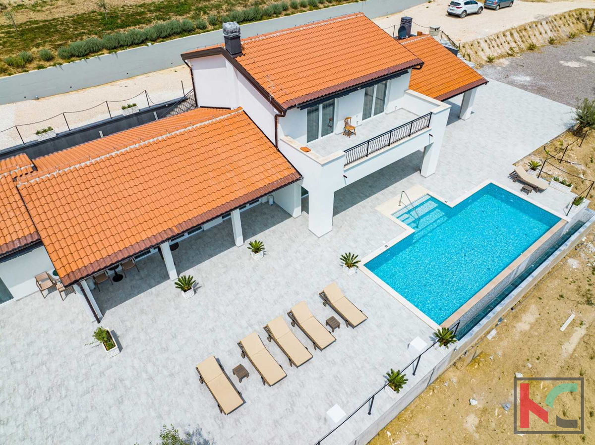 Istra, Vila na 20.000m2 velikem vrtu v bližini slikovite vasice Draguć
