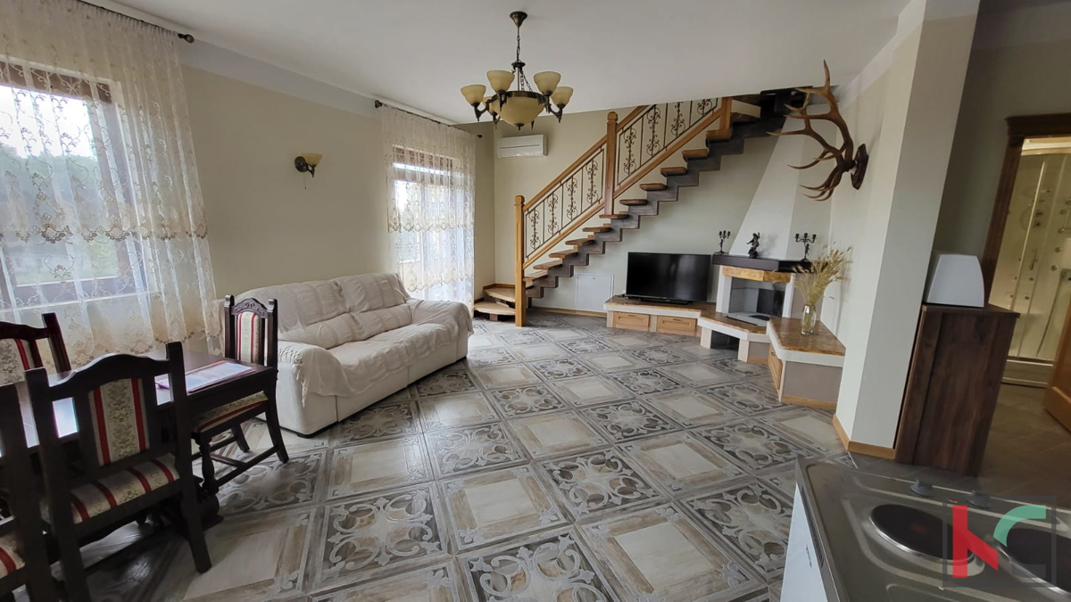 Istra, Premantura, apartma 184,81m2, 100m od plaže