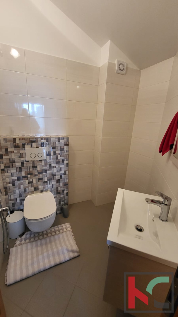 Istra, Premantura, apartma 184,81m2, 100m od plaže