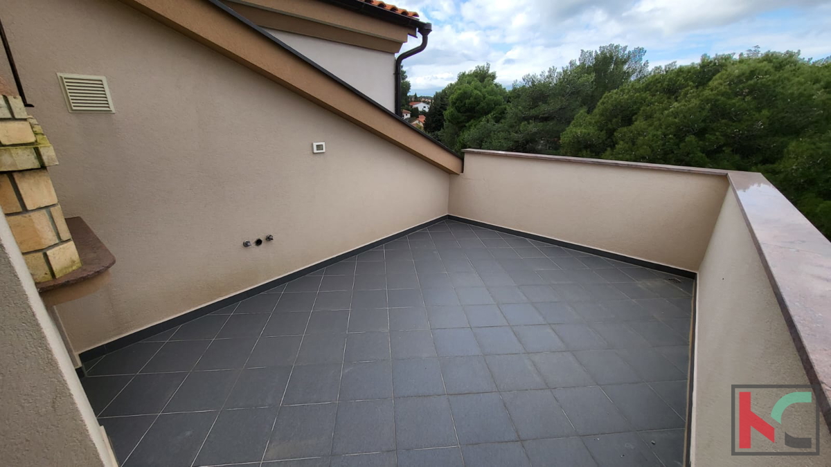 Istra, Premantura, apartma 184,81m2, 100m od plaže