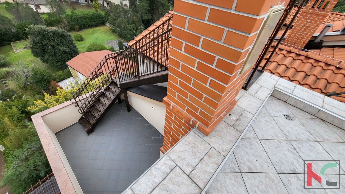 Istra, Premantura, apartma 184,81m2, 100m od plaže