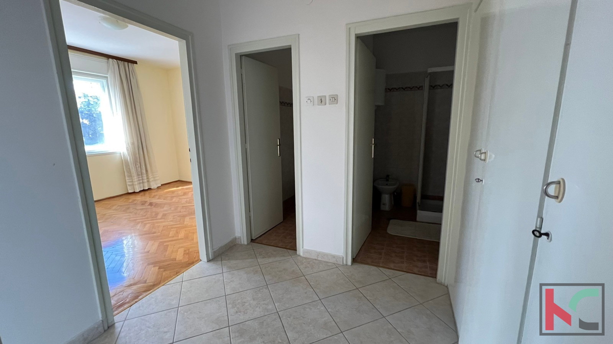 Pula, Veruda, štirisobno družinsko stanovanje v drugem nadstropju na zaželjeni lokaciji #prodaja