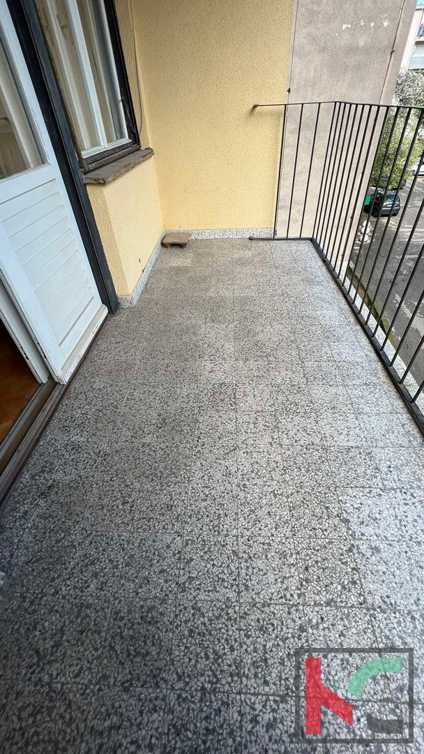 Pula, Veruda, štirisobno družinsko stanovanje v drugem nadstropju na zaželjeni lokaciji #prodaja