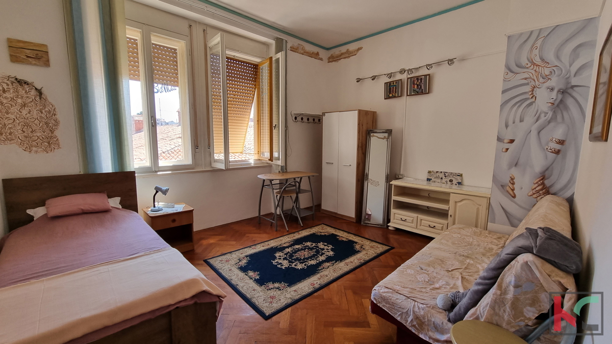 Pula, Center, apartment 154.38 m2 in the very center of the city with its own parking, #sale