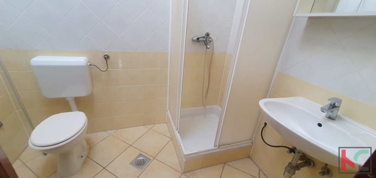 Istra, Medulin, apartma z balkonom in pogledom na morje, 200 metrov od morja #prodaja