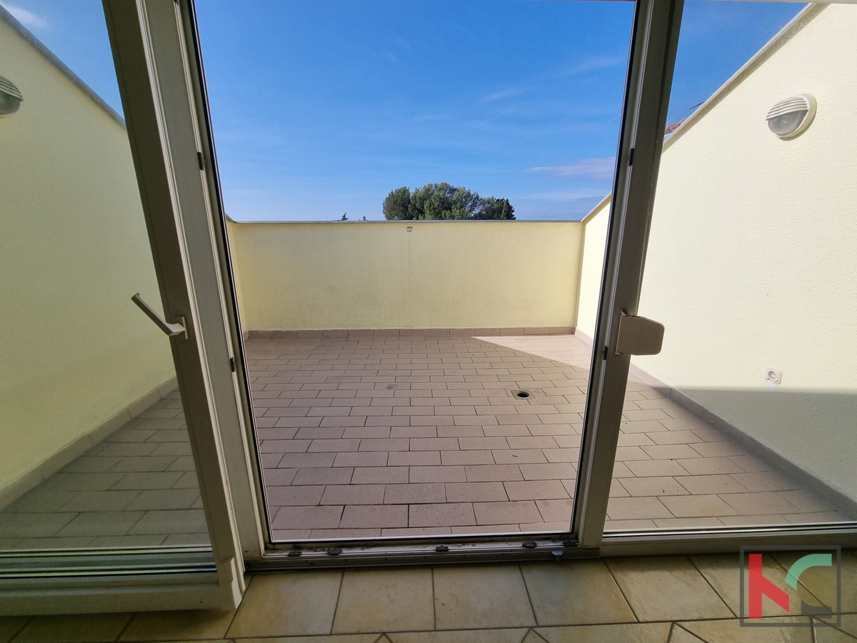 Istra, Medulin, apartma z balkonom in pogledom na morje, 200 metrov od morja #prodaja