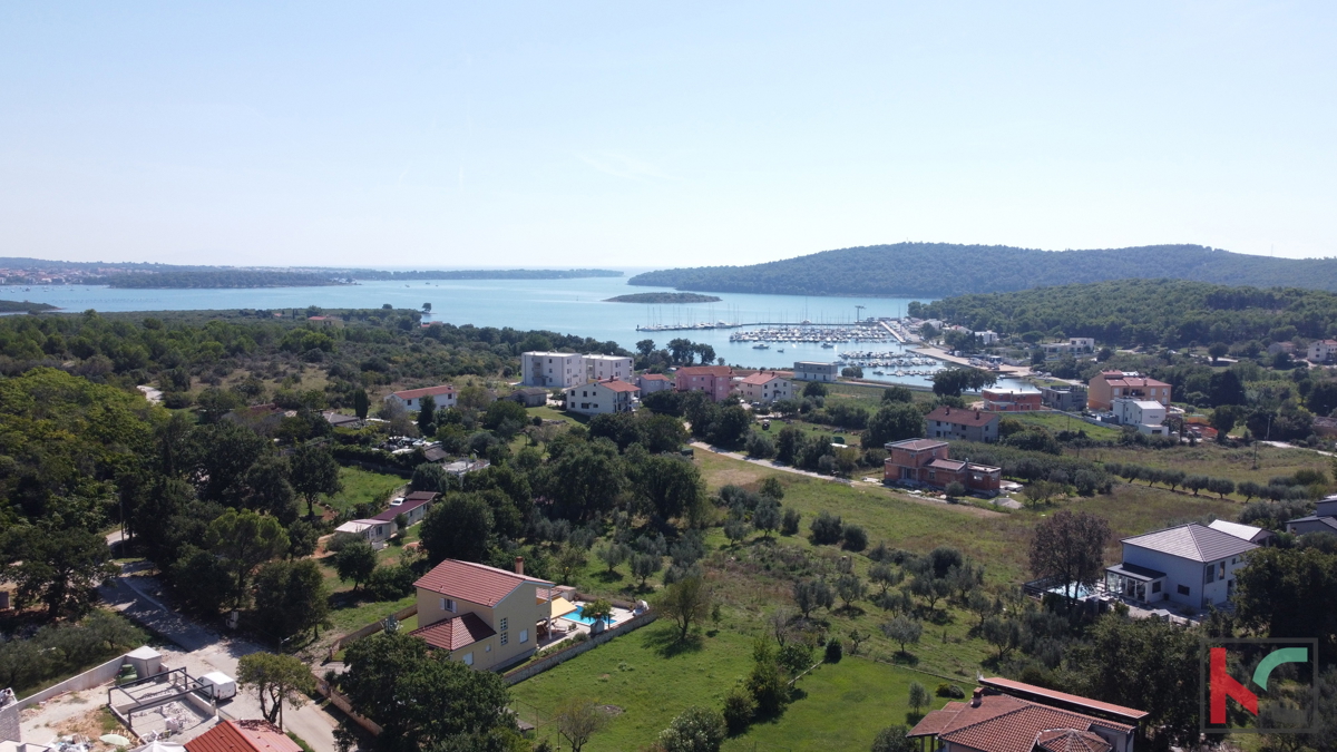 Istra, Pomer, dvojček s 170m2 stanovanjske površine #prodaja