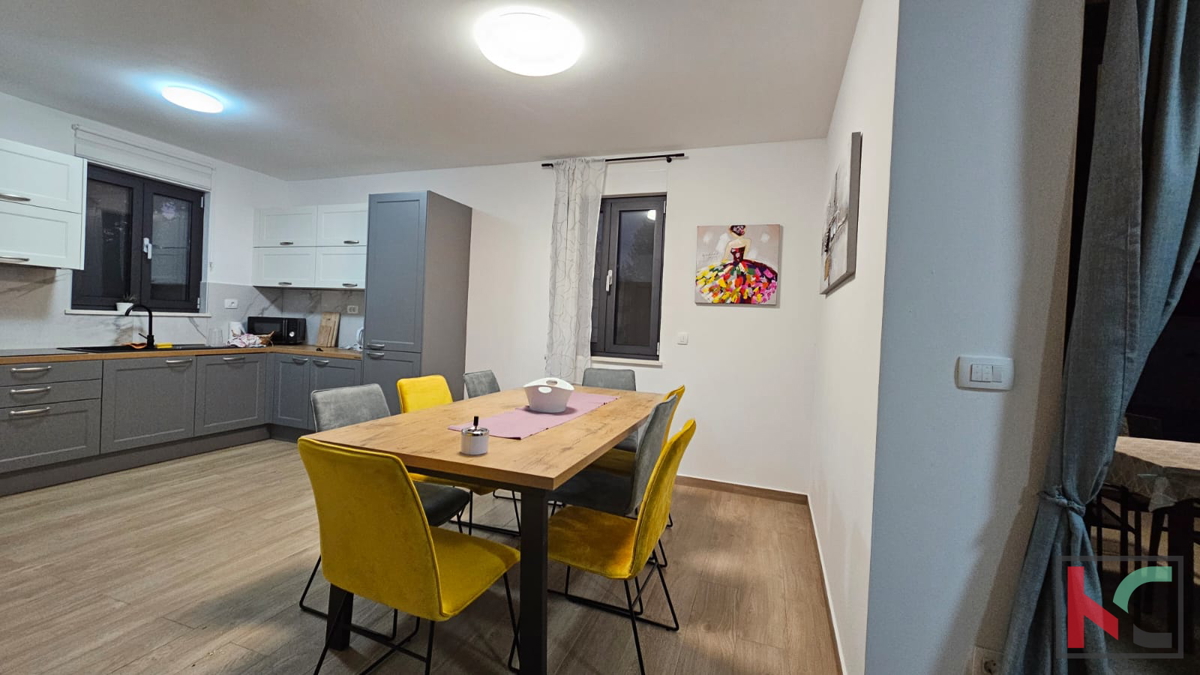 Istra, Pomer, dvojček s 170m2 stanovanjske površine #prodaja