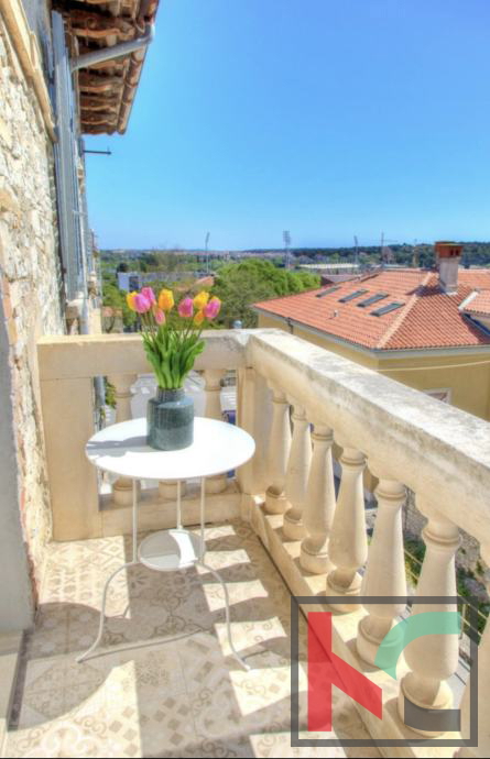 Pula, Monte Zaro, prenovljeno prostorno stanovanje 89,64m2 z garažo, #prodaja