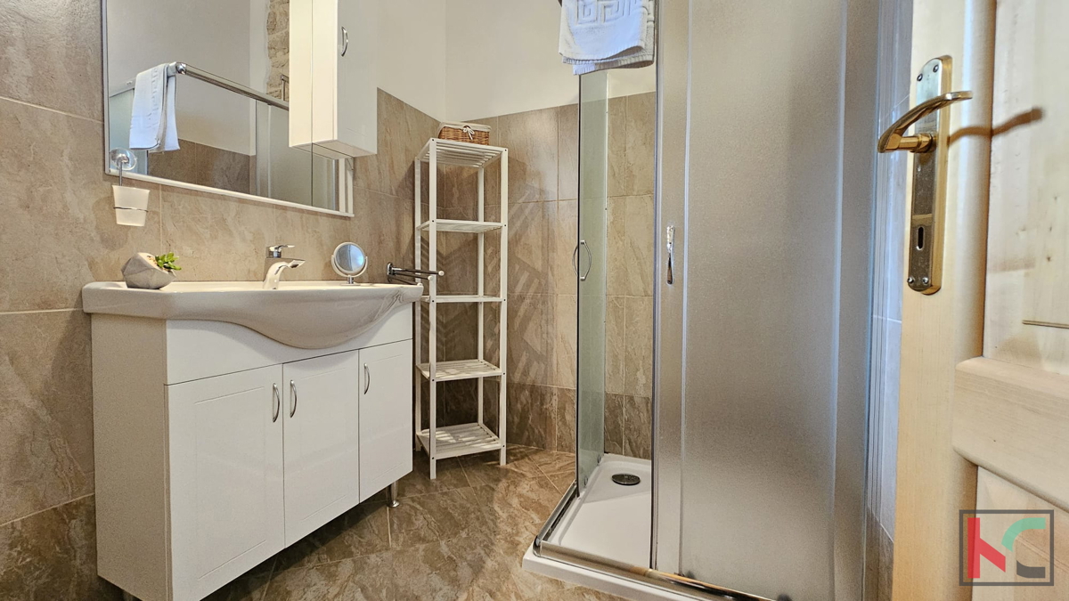 Istra, Žminj, samostojna hiša z bazenom 120m2 in velikim vrtom 100m2 #prodaja
