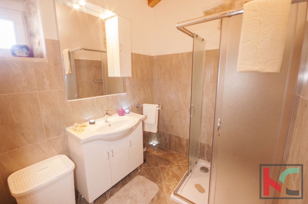 Istra, Žminj, samostojna hiša z bazenom 120m2 in velikim vrtom 100m2 #prodaja