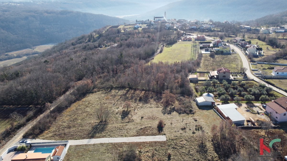 Istra - Kringa, gradbeno zemljišče 1073m2, #prodaja