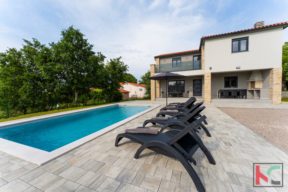 Labin, okolica, samostojna hiša z bazenom 150 m2 #prodaja