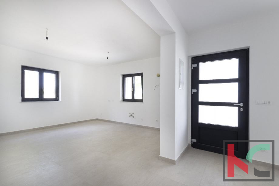 Labin, okolica, samostojna hiša z bazenom 150 m2 #prodaja