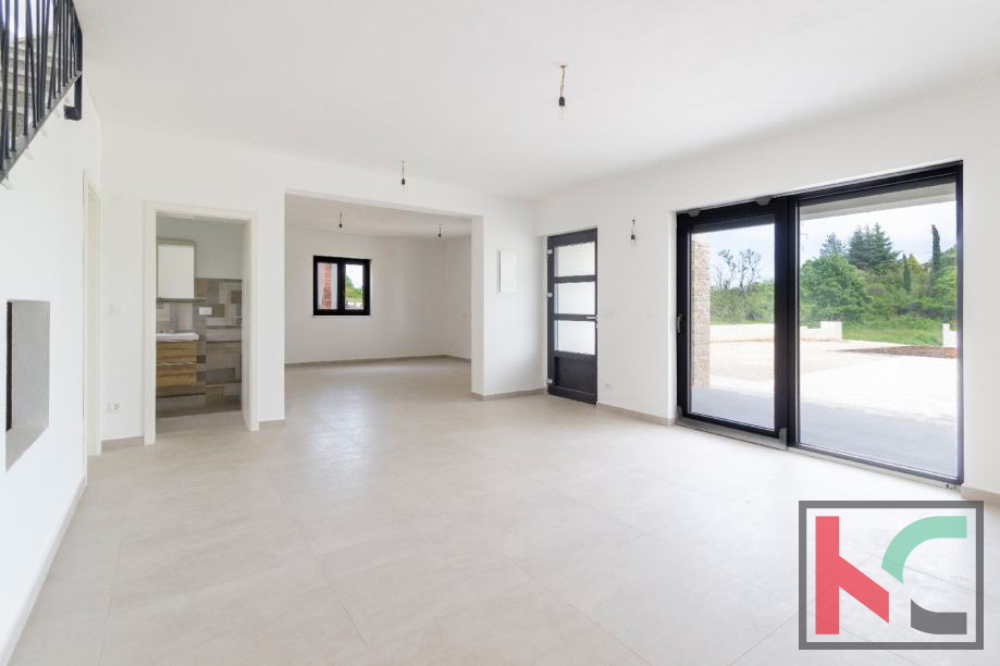 Labin, okolica, samostojna hiša z bazenom 150 m2 #prodaja