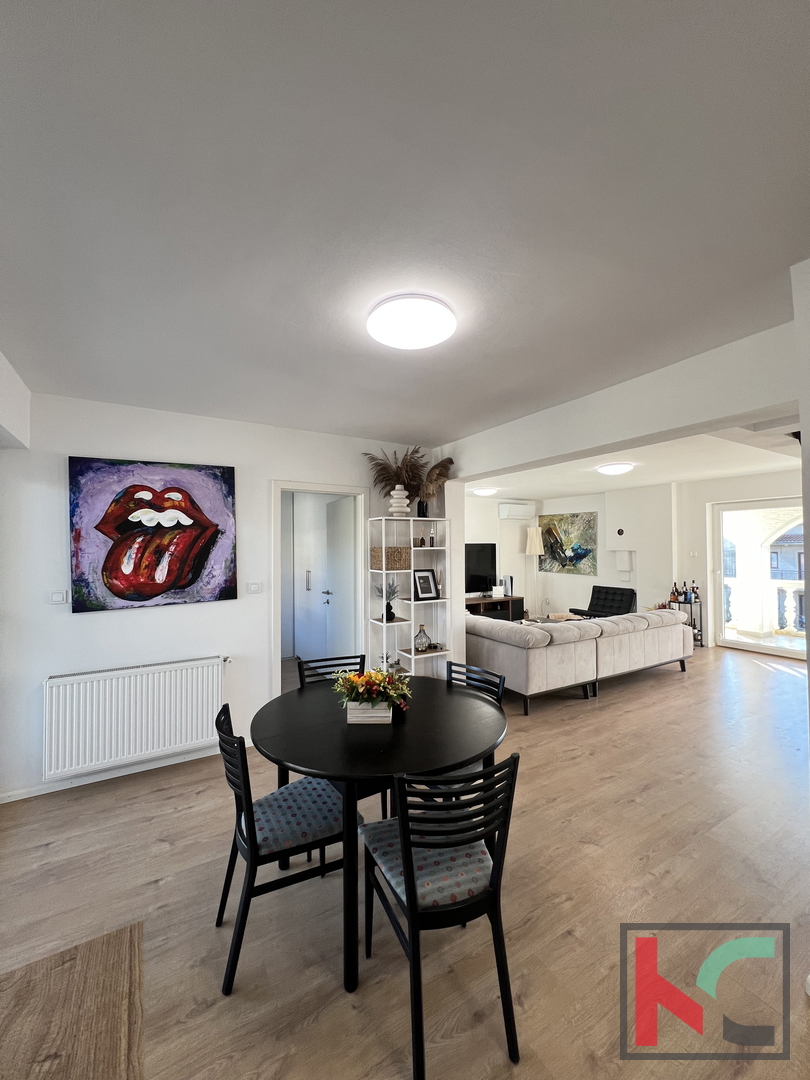 POREČ, TROSOBNO STANOVANJE 126 m2 #PRODAJA