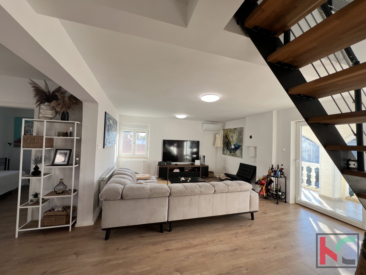 POREČ, TROSOBNO STANOVANJE 126 m2 #PRODAJA