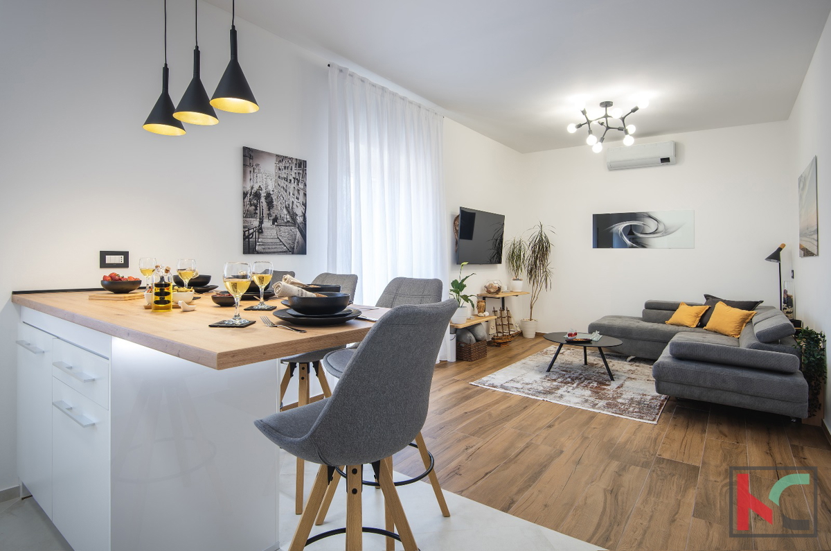 PULA, CENTER, RENOVIRANO STANOVANJE 62,48 m2 2S+DB, #PRODAJA