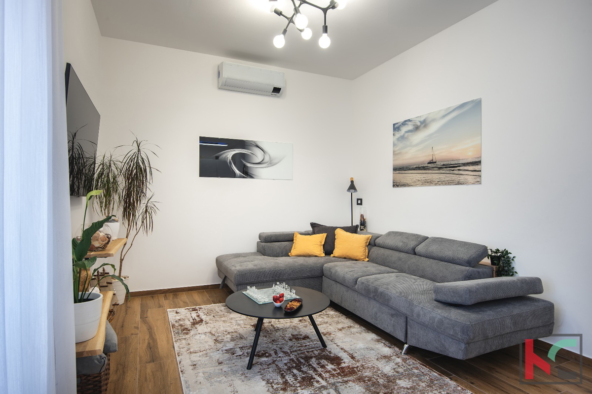 PULA, CENTER, RENOVIRANO STANOVANJE 62,48 m2 2S+DB, #PRODAJA