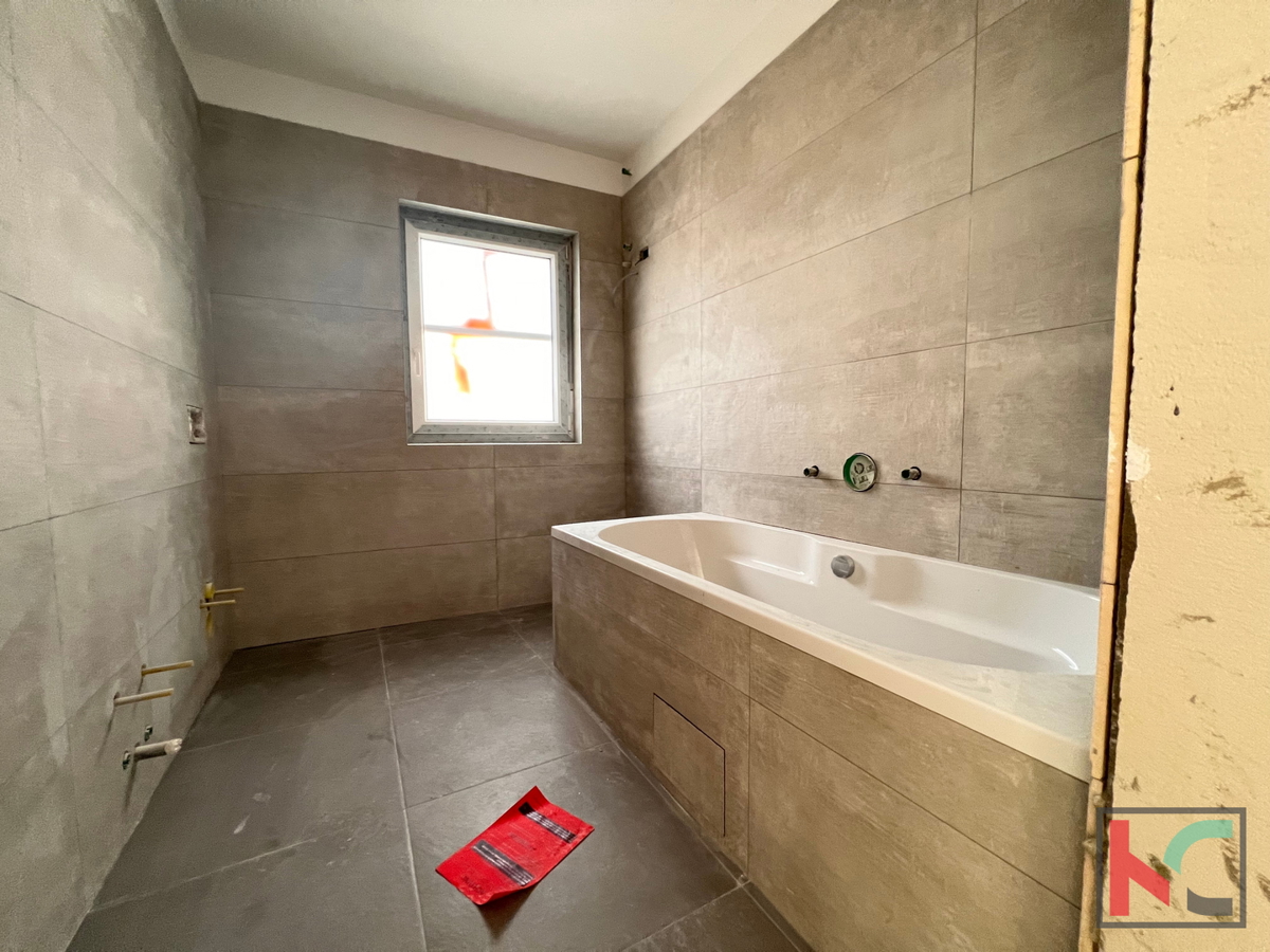 Pula, Veli Vrh, štirisobni penthouse v novogradnji