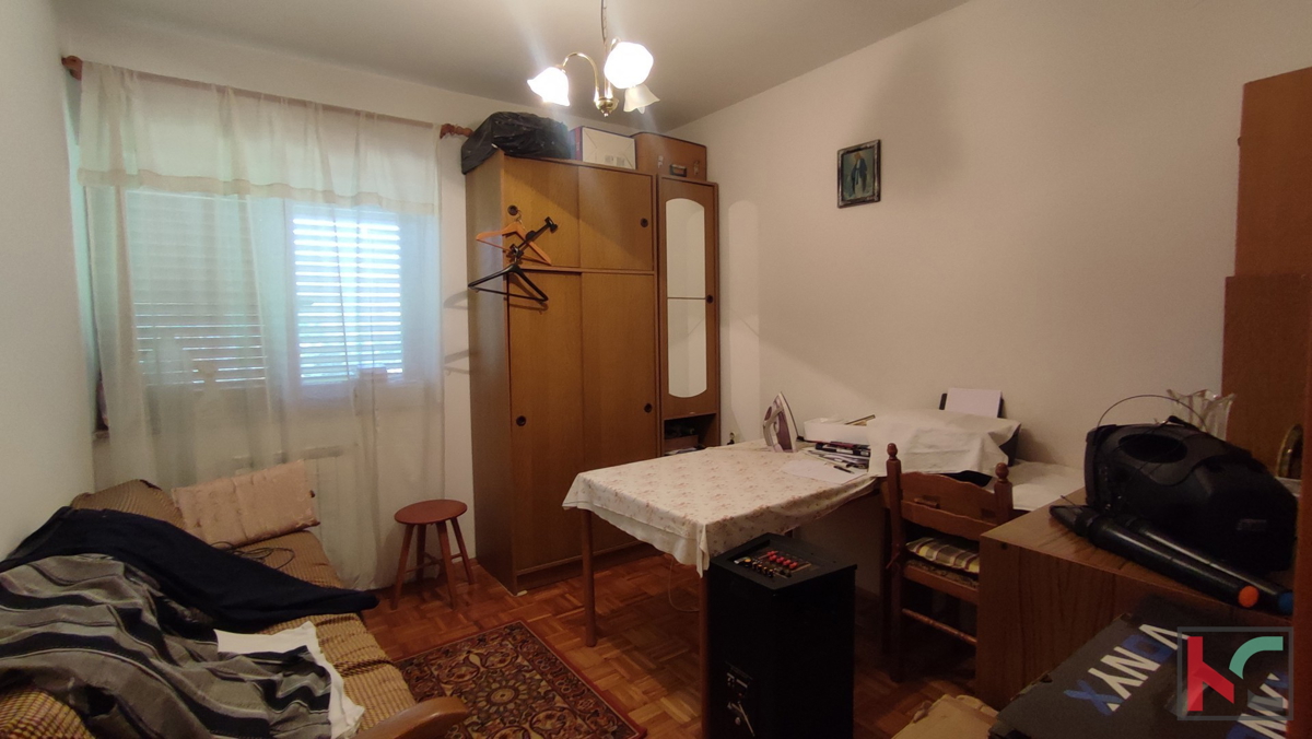 Istra, Pula, Šišan, družinska hiša na parceli 3731 m2