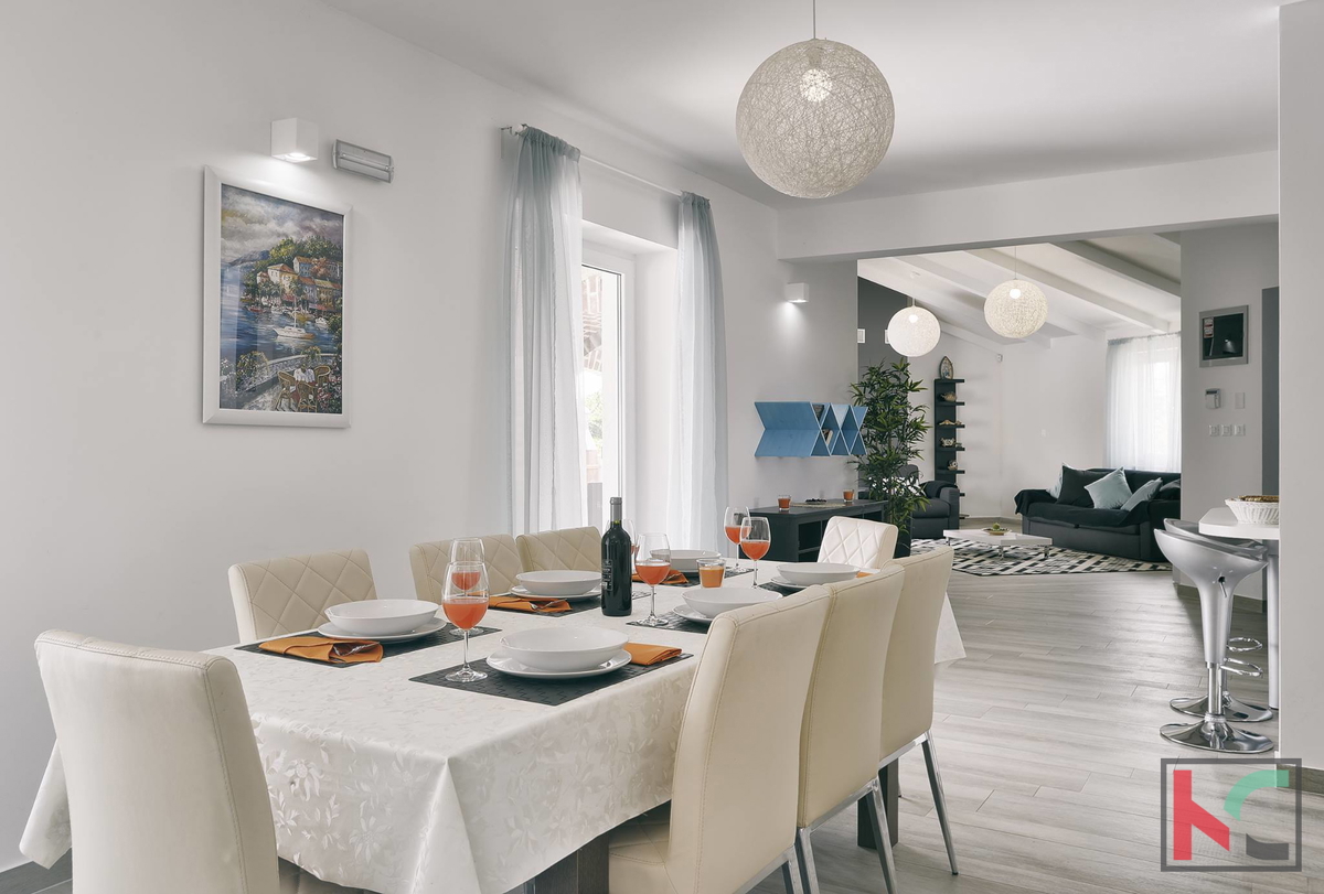 Istra, Medulin, dvojne Vile 440m2