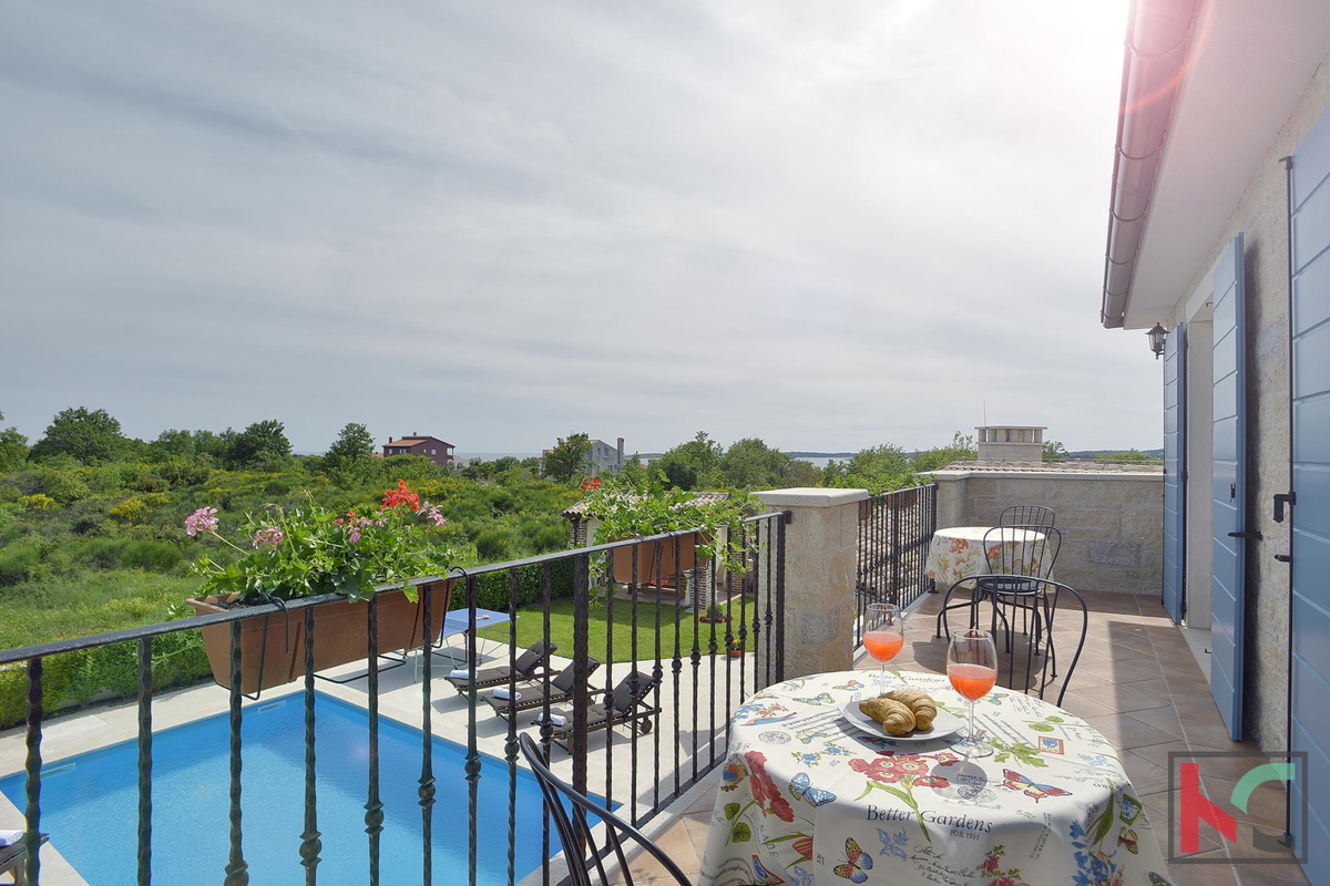 Istra, Medulin, dvojne Vile 440m2