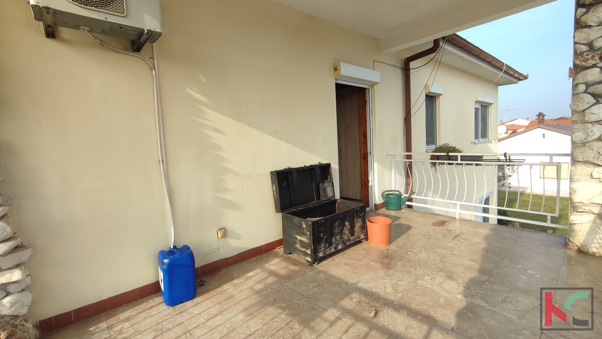 Istra, Fažana, Valbandon, družinska hiša z bazenom in 3 apartmaji, #prodaja