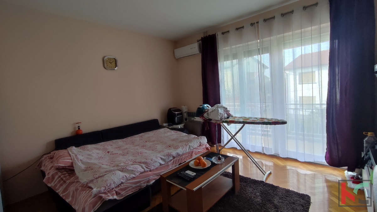 Istra, Fažana, Valbandon, družinska hiša z bazenom in 3 apartmaji, #prodaja
