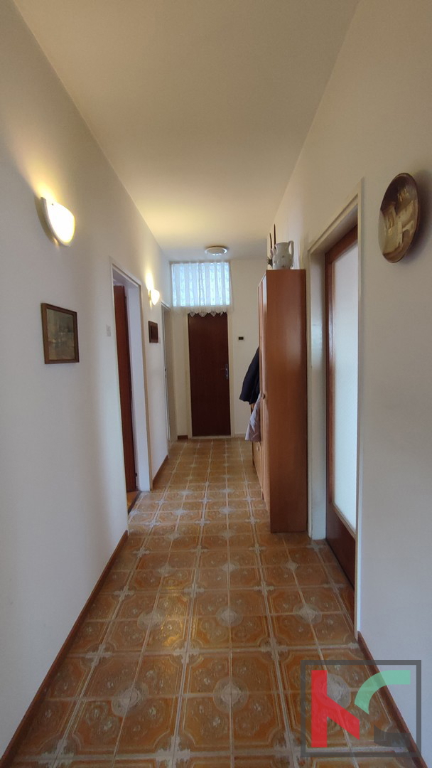 Istra, Fažana, Valbandon, družinska hiša z bazenom in 3 apartmaji, #prodaja