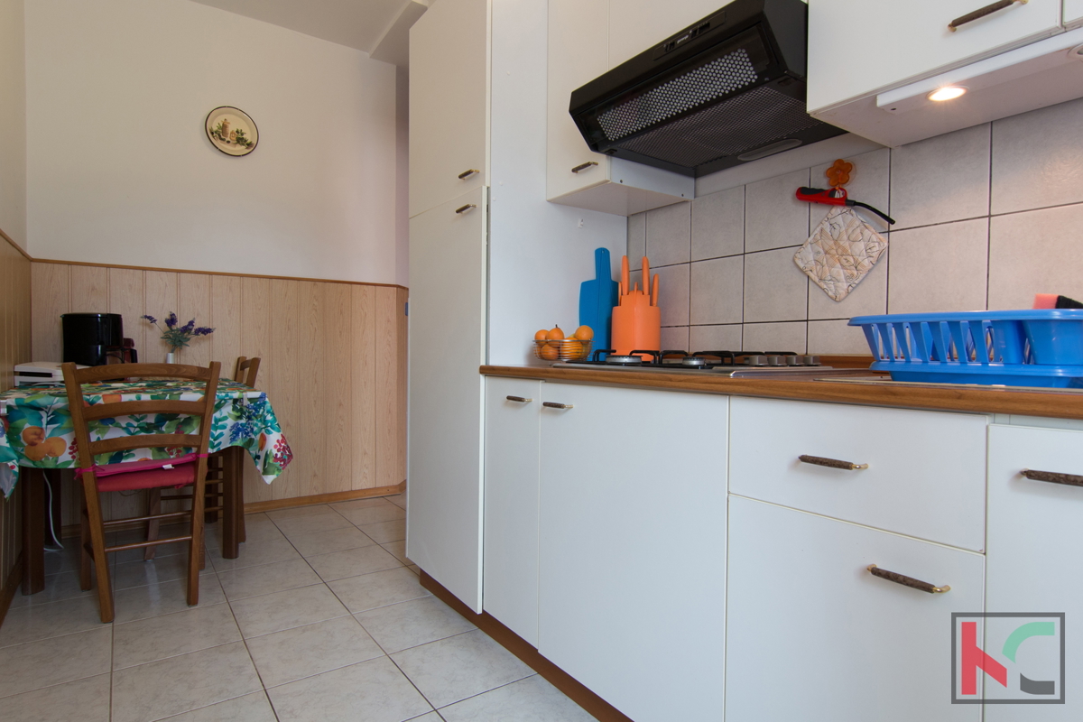 Istra, Fažana, Valbandon, družinska hiša z bazenom in 3 apartmaji, #prodaja