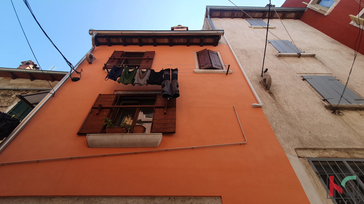 Istra, Rovinj, vrstna hiša v starem mestnem jedru blizu cerkve sv. Eufemije #prodaja