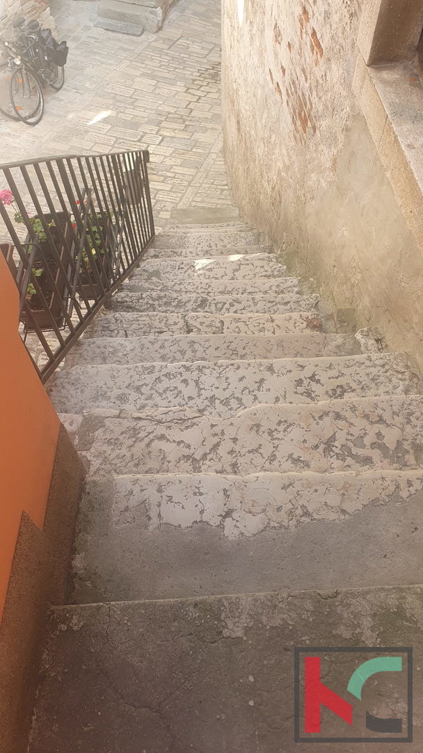 Istra, Rovinj, vrstna hiša v starem mestnem jedru blizu cerkve sv. Eufemije #prodaja
