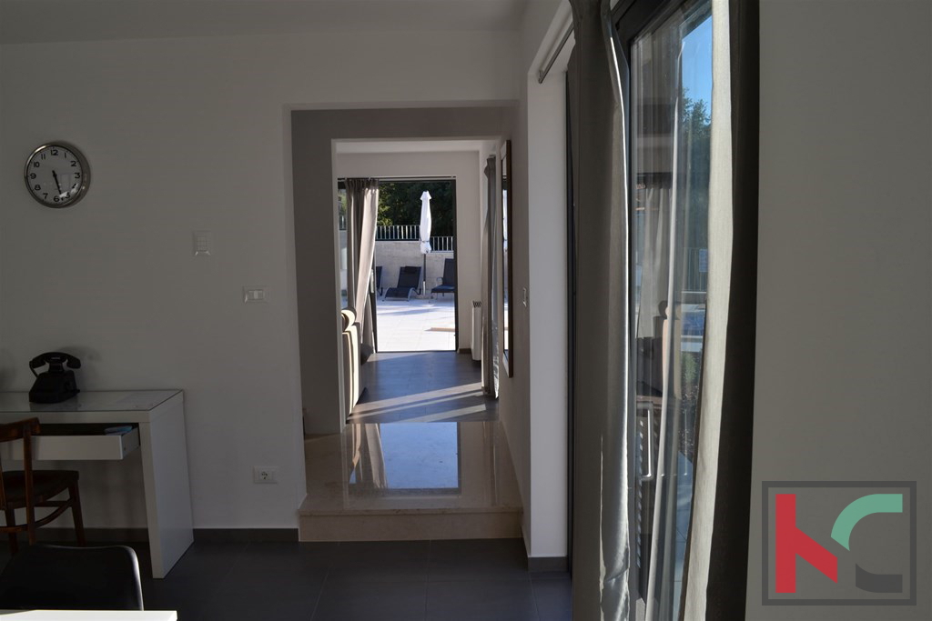 Istra, Tinjan, samostojna hiša z bazenom #prodaja