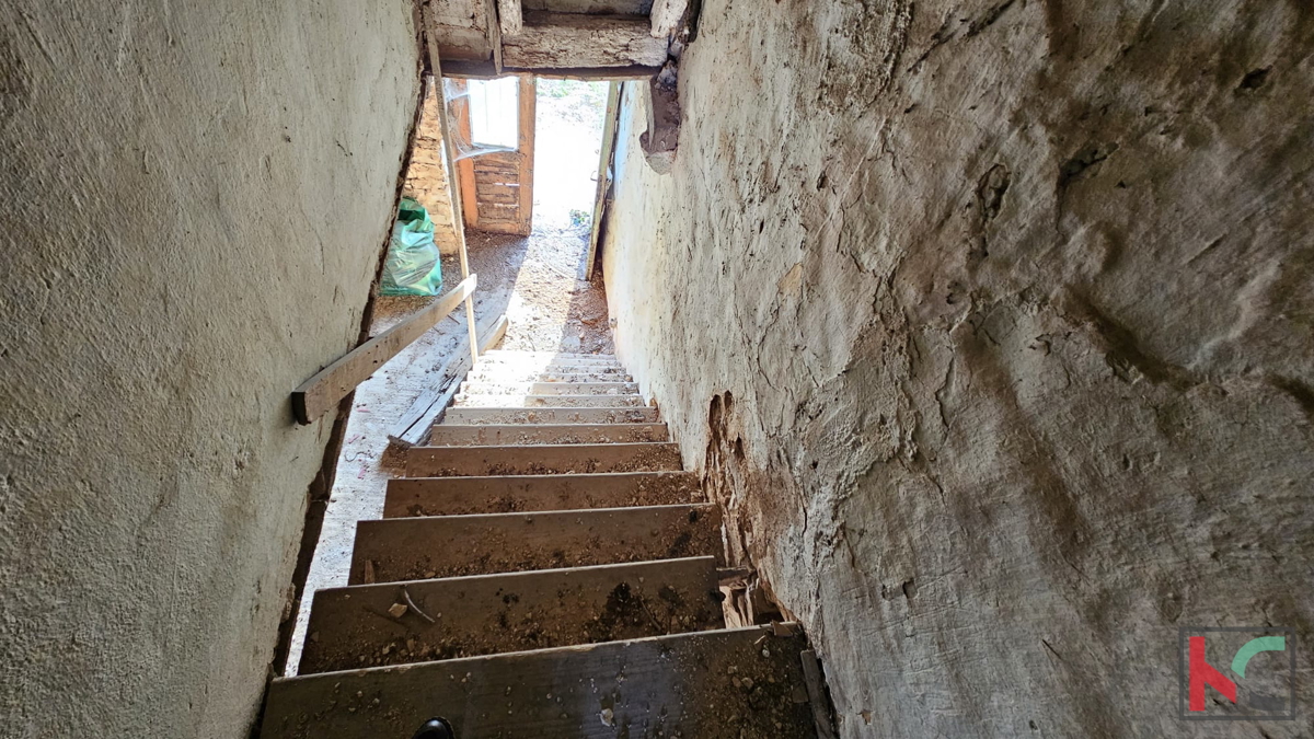 Istra-Žminj, vrstna hiša 86m2 za obnovo #prodaja