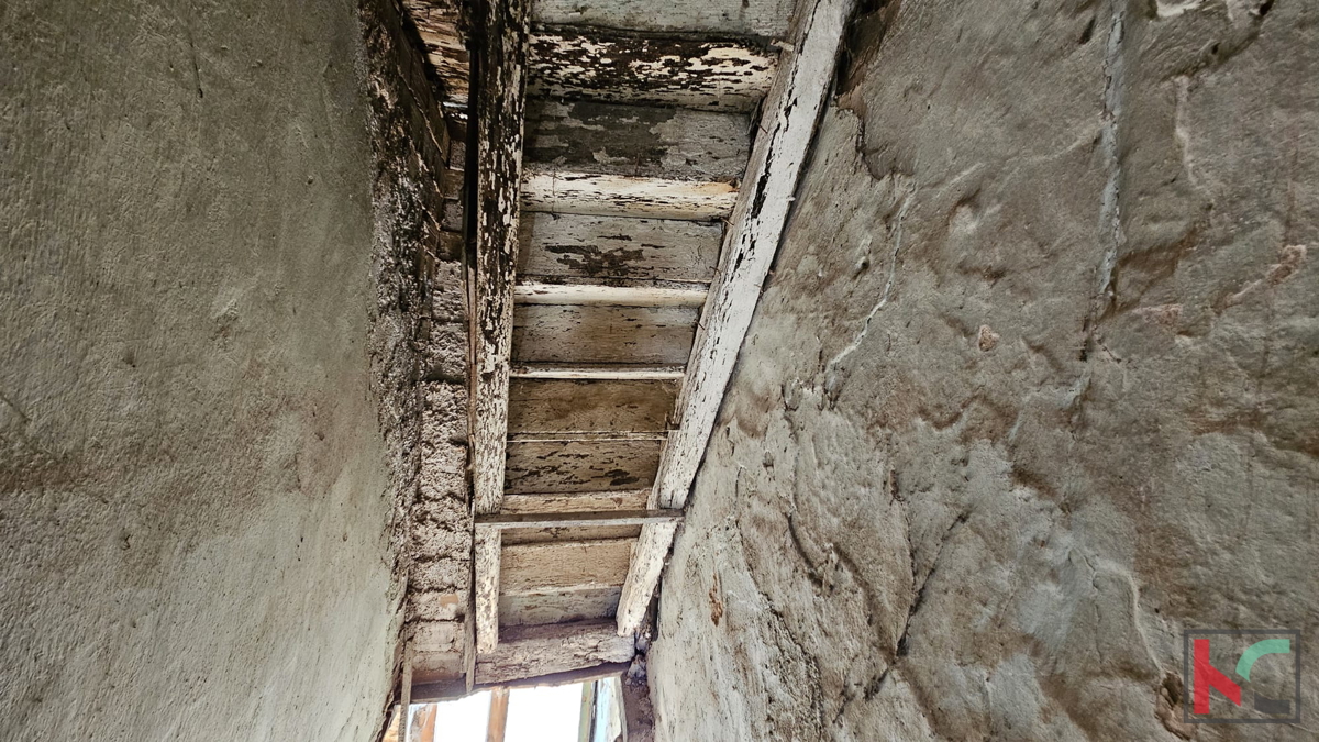 Istra-Žminj, vrstna hiša 86m2 za obnovo #prodaja