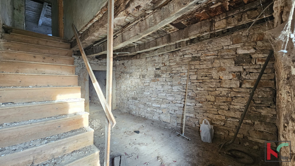 Istra-Žminj, vrstna hiša 86m2 za obnovo #prodaja