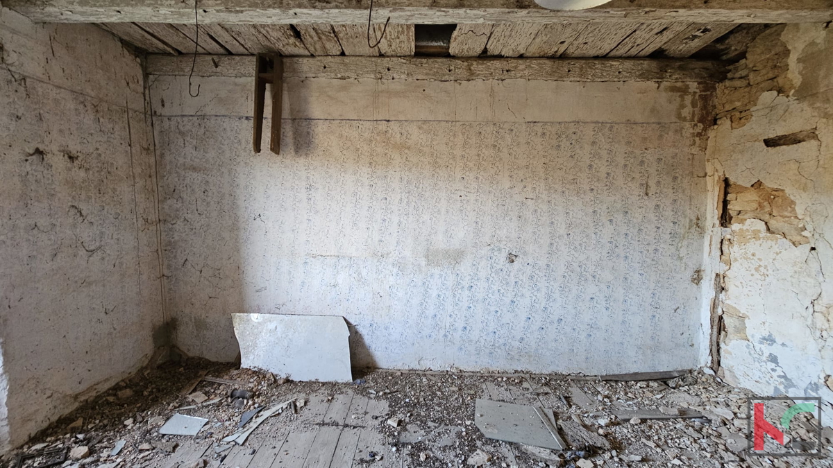 Istra-Žminj, vrstna hiša 86m2 za obnovo #prodaja