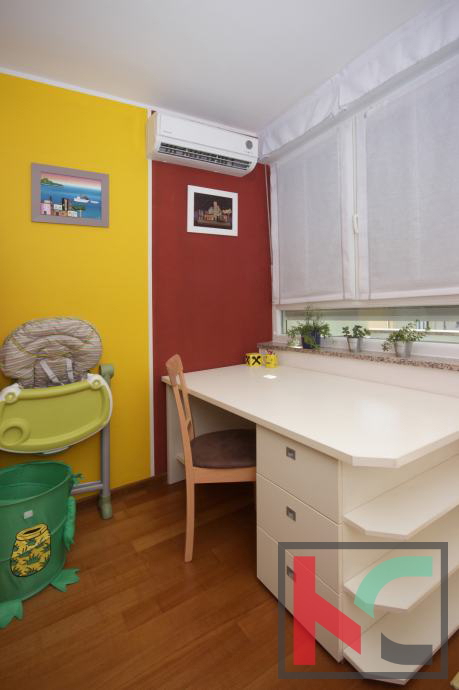 Istra, Pula, center, kompletno opremljeno stanovanje za bivanje 2SS+DB z 2 balkonoma, #prodaja