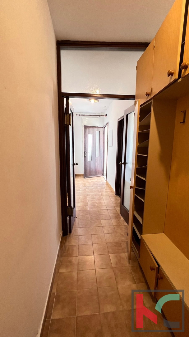 Pula, samostojna hiša 514 m2 z vrtom, delno adaptirana, top lokacija #prodaja