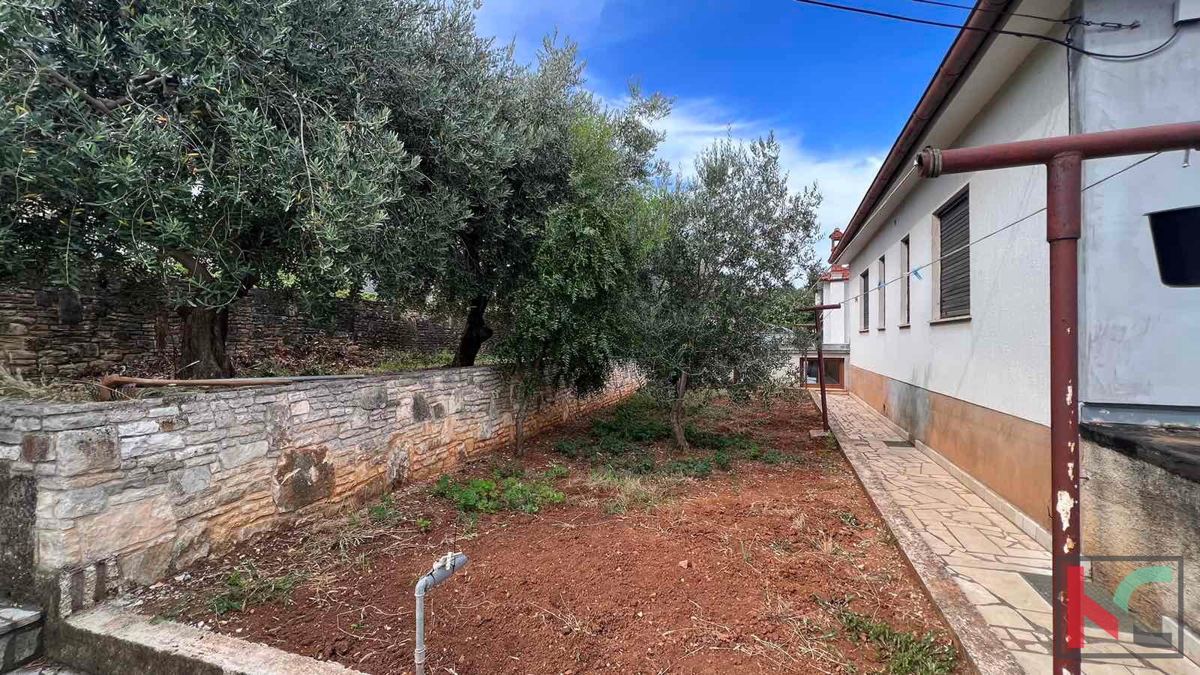Pula, samostojna hiša 514 m2 z vrtom, delno adaptirana, top lokacija #prodaja