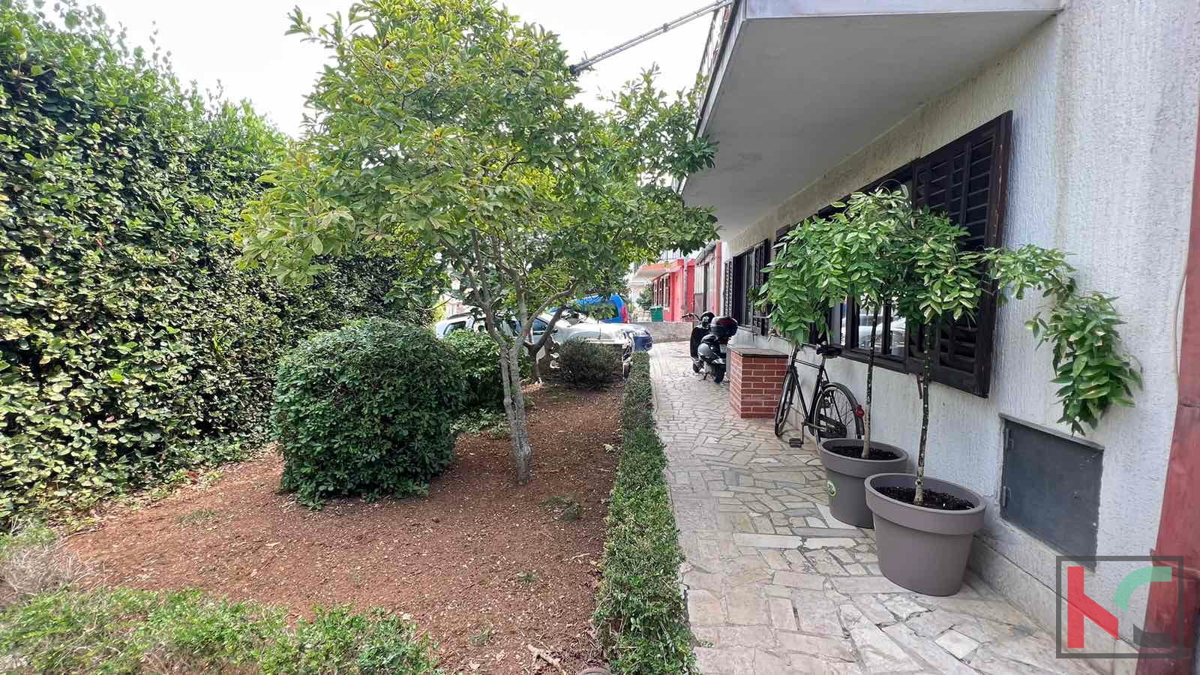 Pula, samostojna hiša 514 m2 z vrtom, delno adaptirana, top lokacija #prodaja