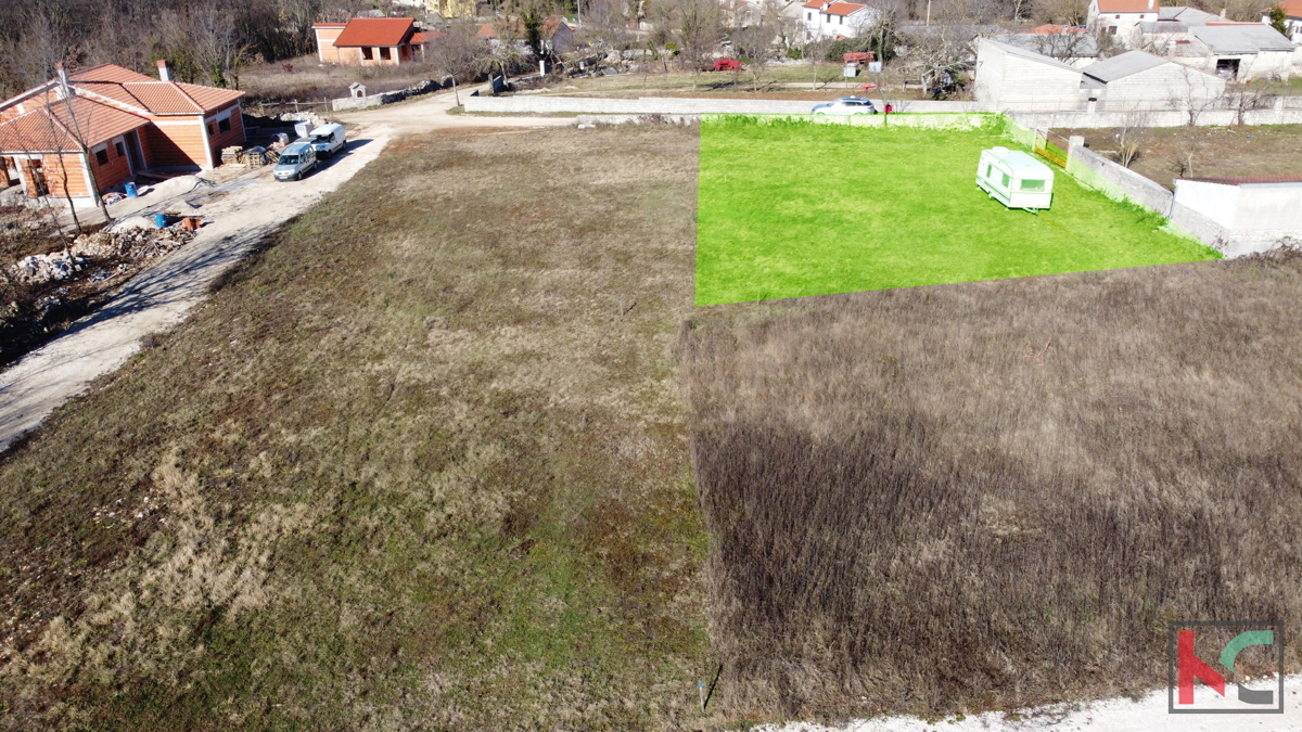 Istra - Žminj, gradbeno zemljišče 701m2, pravilne oblike #prodaja